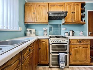 Photo 19- click for photo gallery